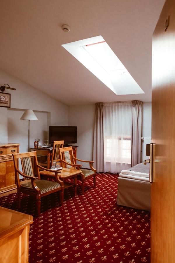 Hotel Solaris Торунь Экстерьер фото