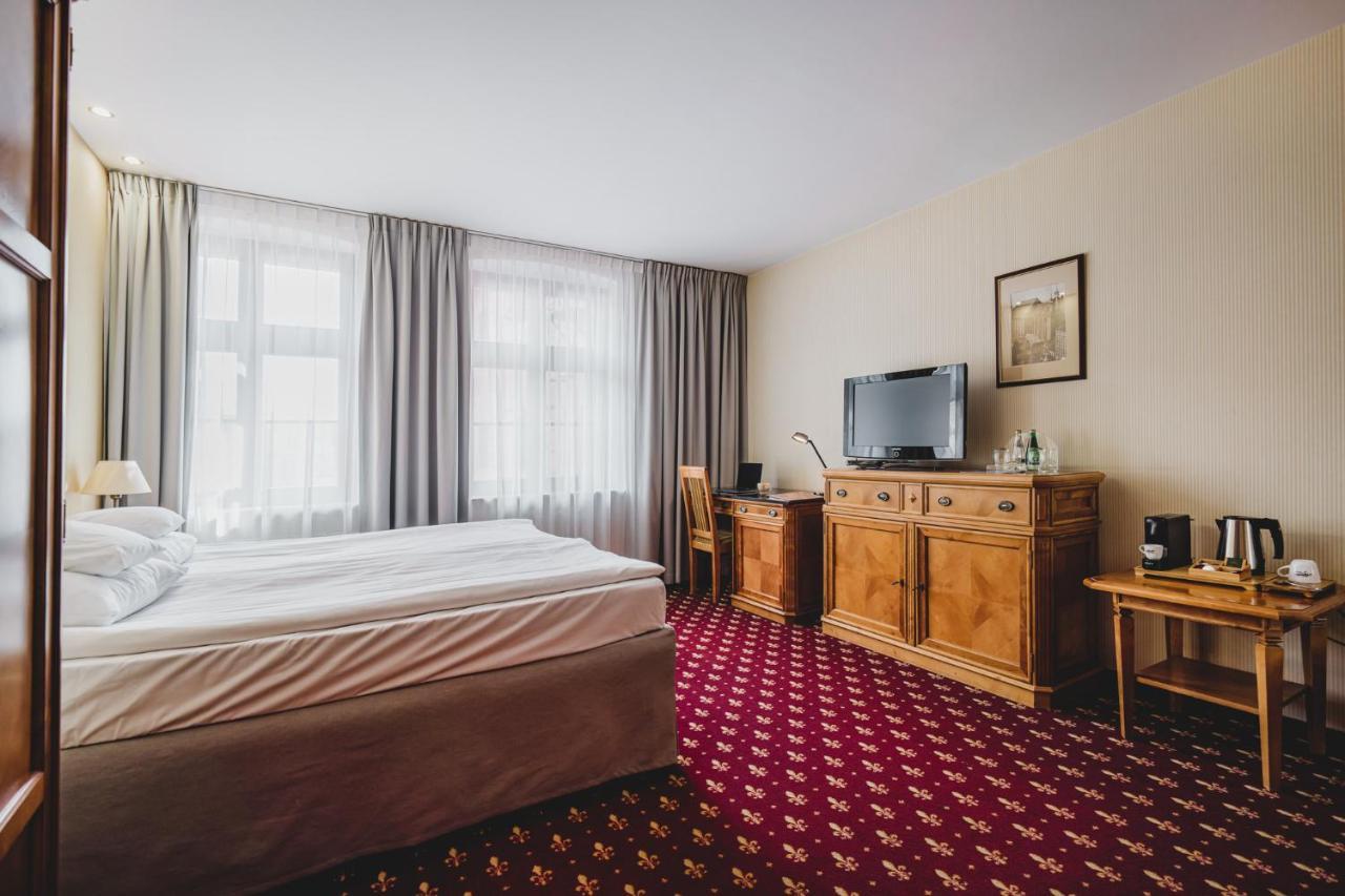 Hotel Solaris Торунь Экстерьер фото